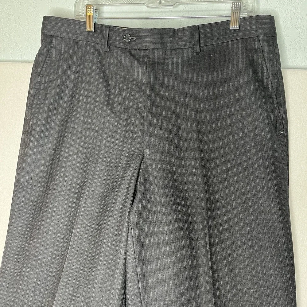 Caracciolo Mens 36x30 Dress Pants Charcoal Pinstripe Merino Wool Made in Italy